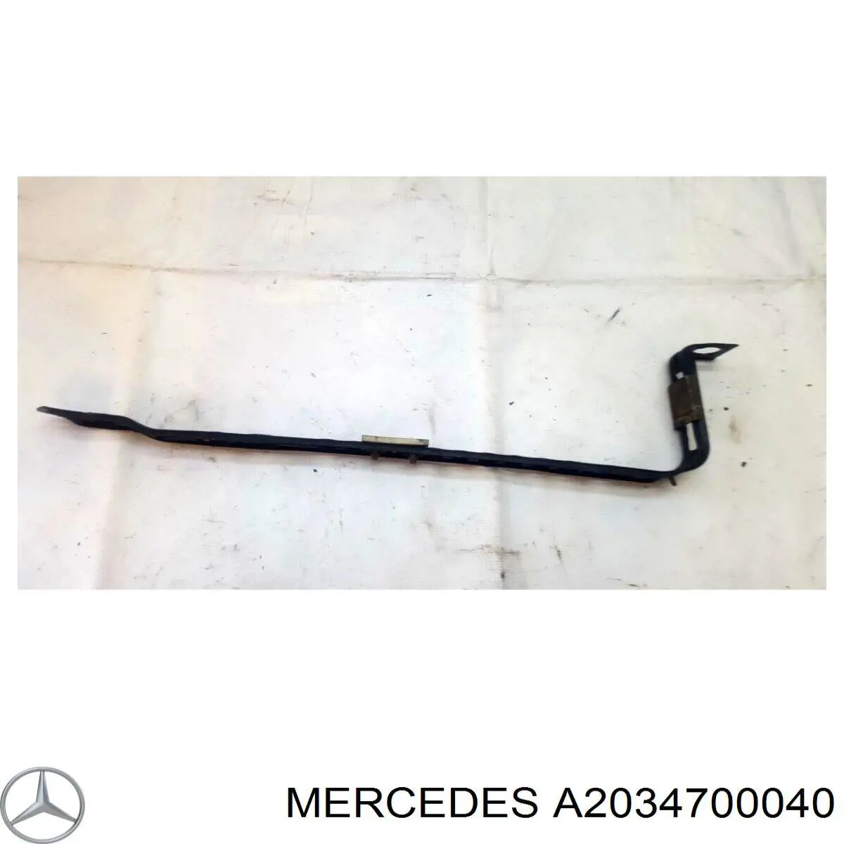 2034700040 Mercedes soporte del tanque de combustible