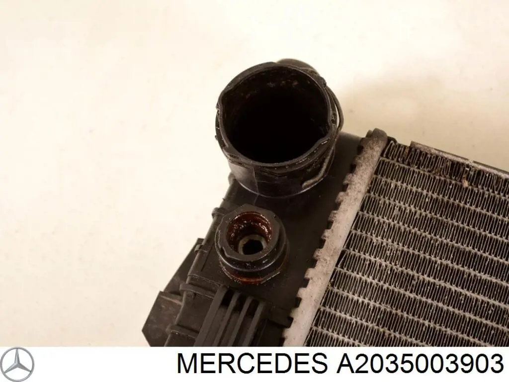 Comprar A2035003903 Mercedes Radiador de auto