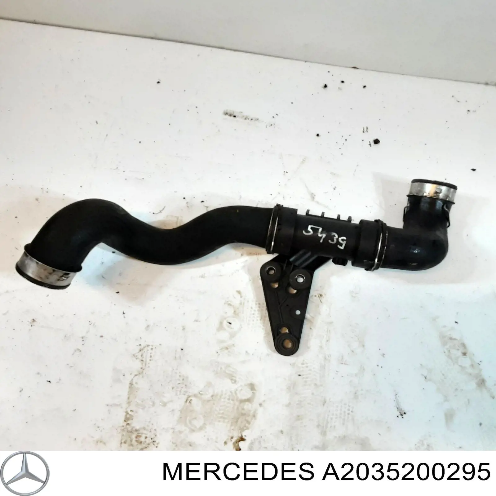 Manguera del intercooler Mercedes A2035200295 precio, desde 30,49 EUR