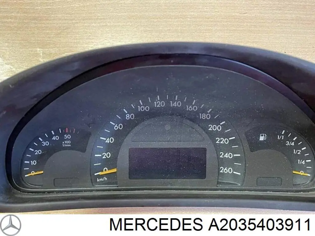 Cuadro instrumentos A2035403911 Mercedes