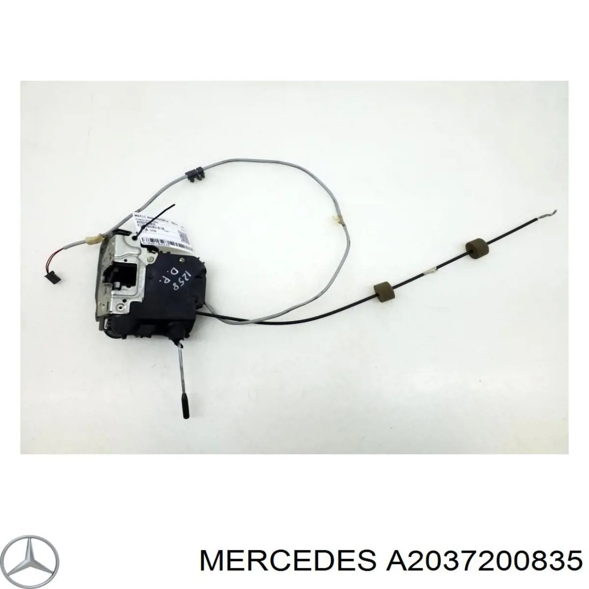 Cierre de puerta delantera derecha Mercedes A2037200835 precio, desde 62,44 EUR