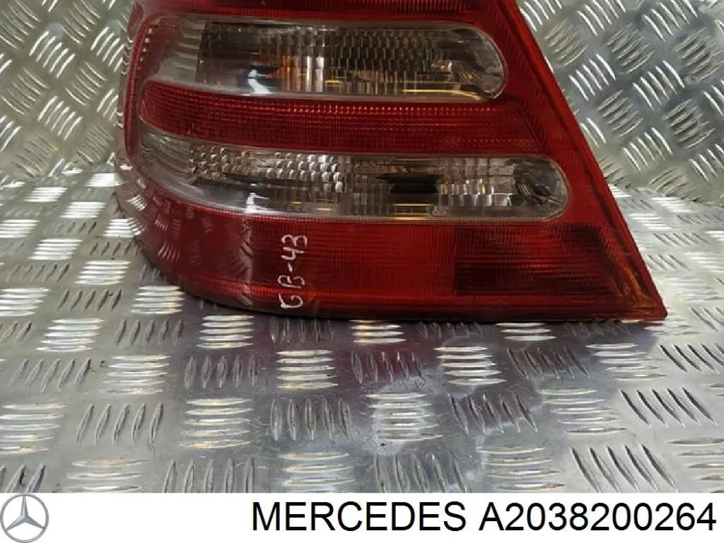 Piloto trasero derecho ME0274153 Prasco