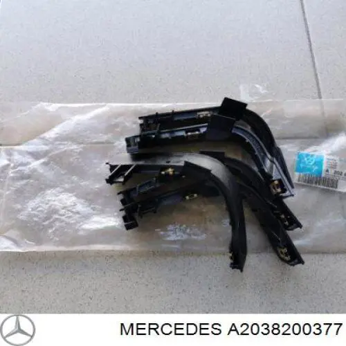 Placa de contacto de luz trasera 2038200377 Mercedes