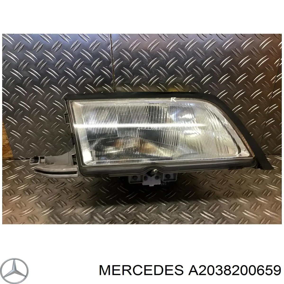 Faro derecho Mercedes A2038200659 precio, desde 789,16 EUR