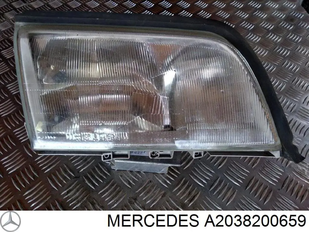 A2038200659 Mercedes Luz derecha