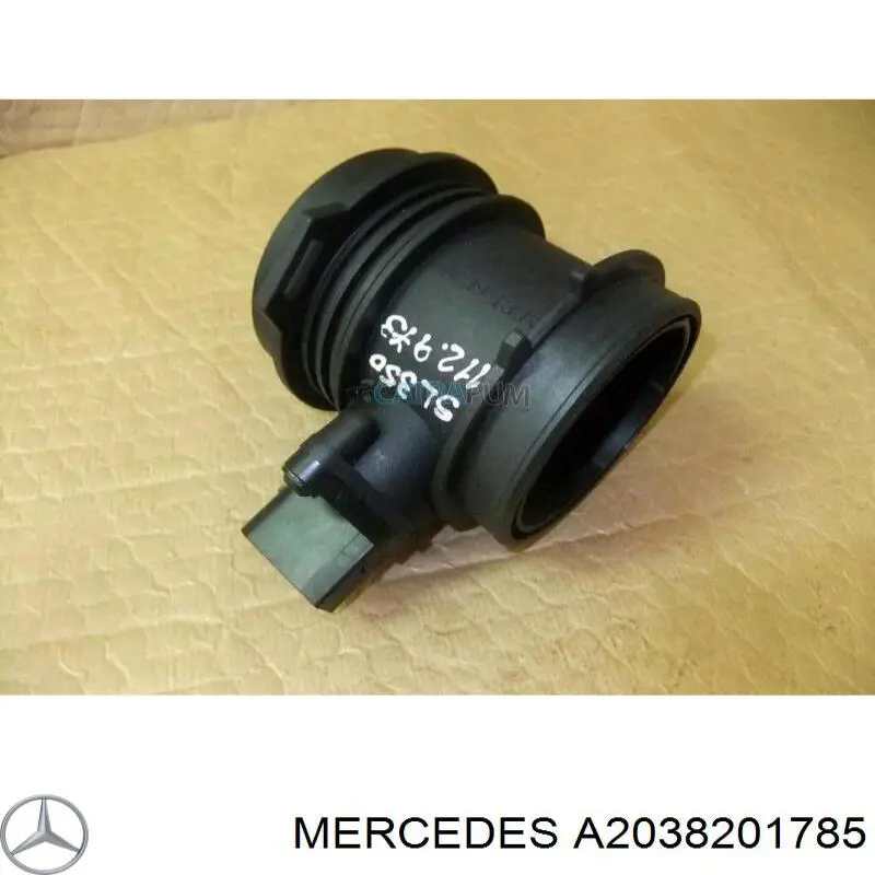Amplificador de señal de antena Mercedes A2038201785