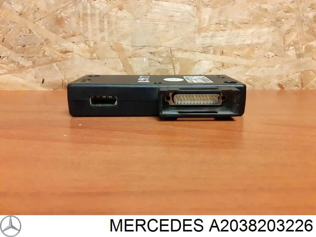 Comprar A2038203226 Mercedes Unidad de control del teléfono