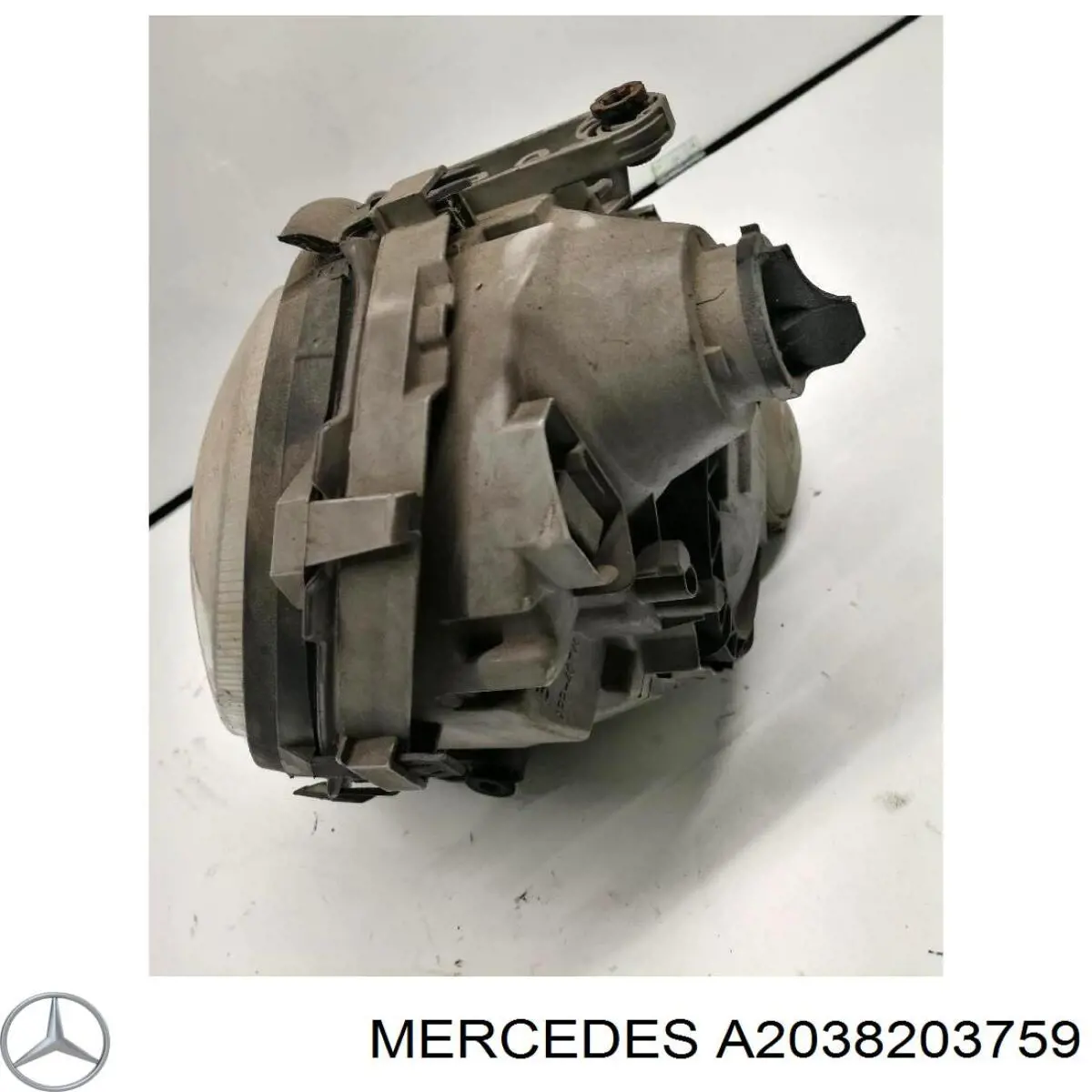 2038203761 Mercedes faro izquierdo