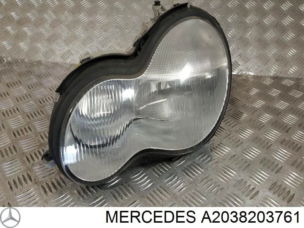 Faro Mercedes A2038203761 precio, desde 466,60 EUR