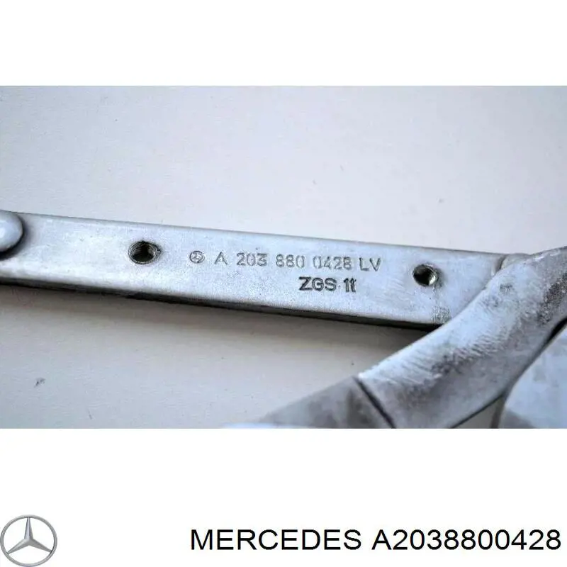 Bisagra derecha del capó A2038800428 Mercedes