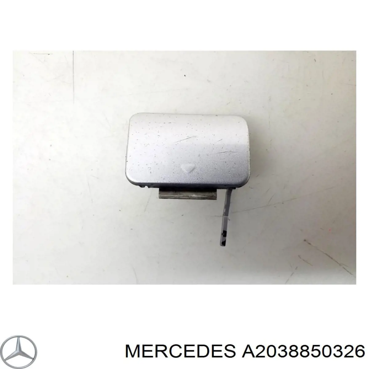 Comprar A2038850326 Mercedes Tapa del enganche de remolcado delantera