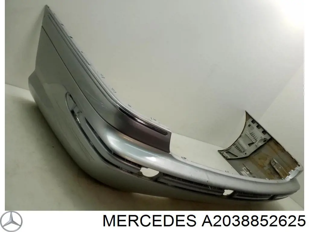 A2038852625 Mercedes parachoques trasero