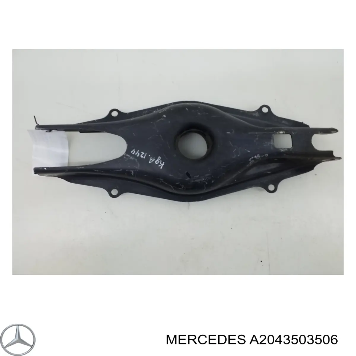Brazo inferior trasero izquierdo/derecho Mercedes A2043503506 precio, desde 60,98 EUR