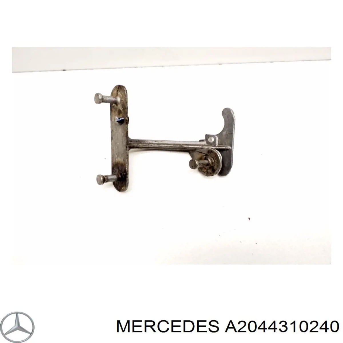  Mercedes A2044310240 precio, desde 115,40 EUR