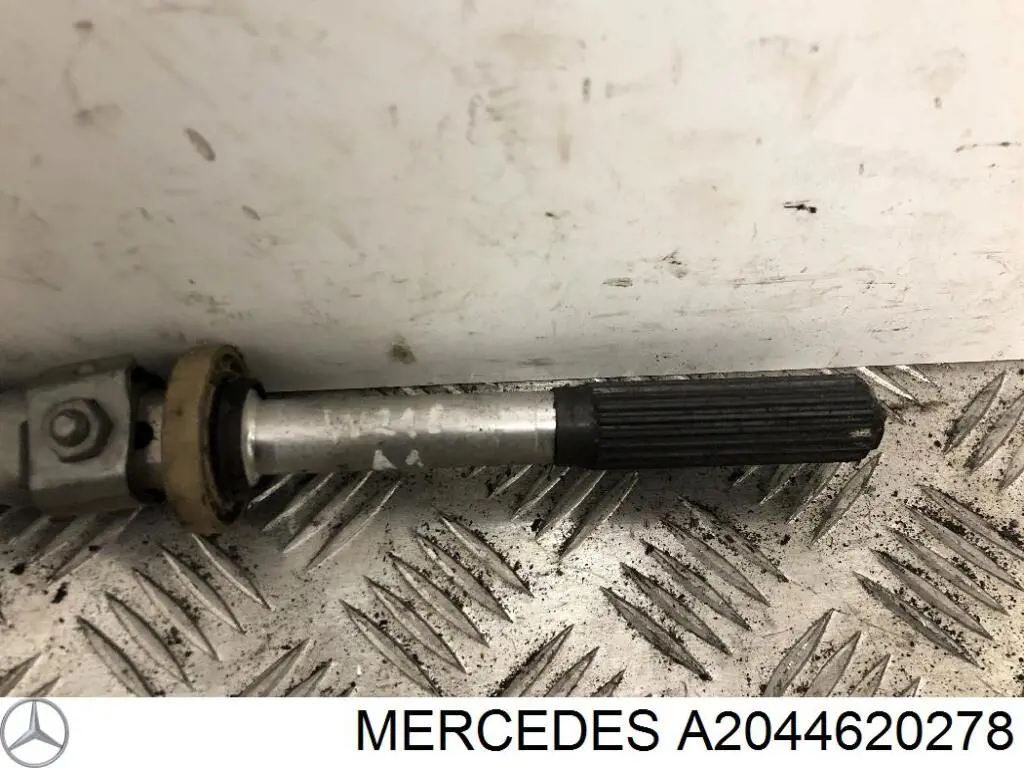 Comprar A2044620278 Mercedes Eje inferior de la columna de dirección