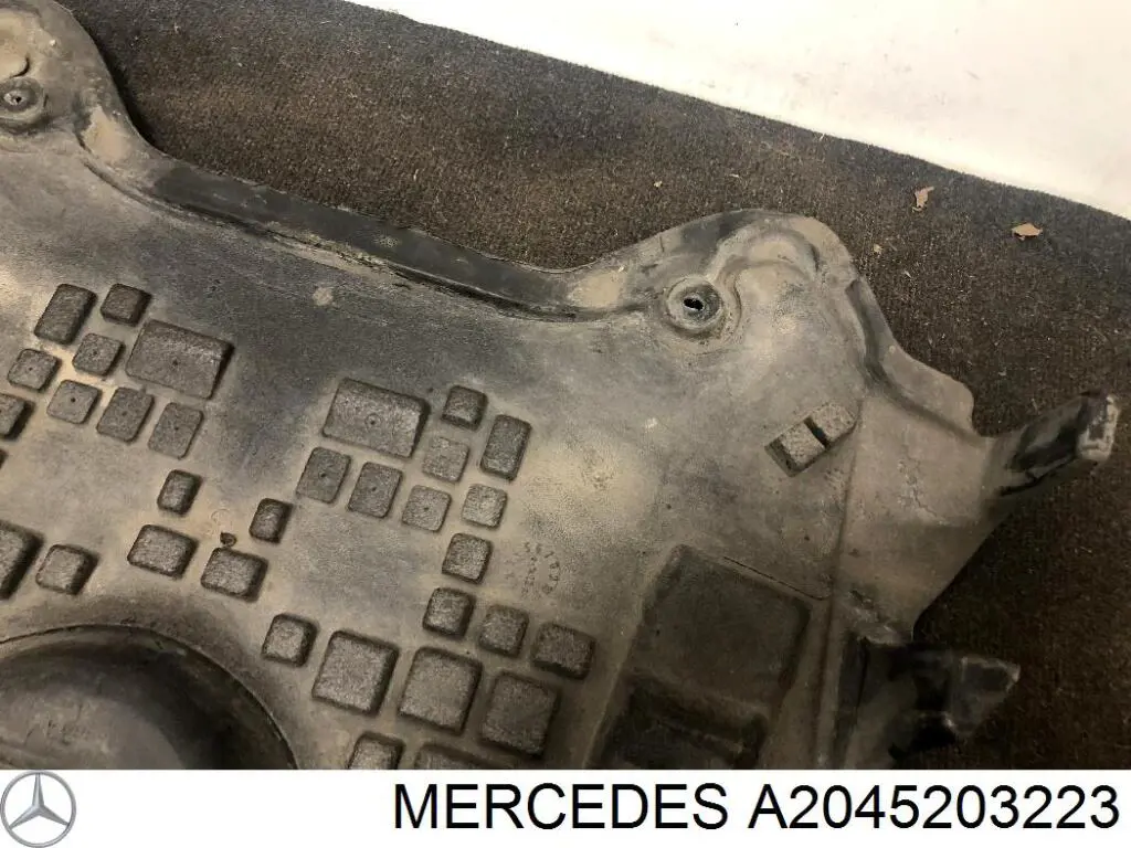 Protección motor /empotramiento Mercedes C W204