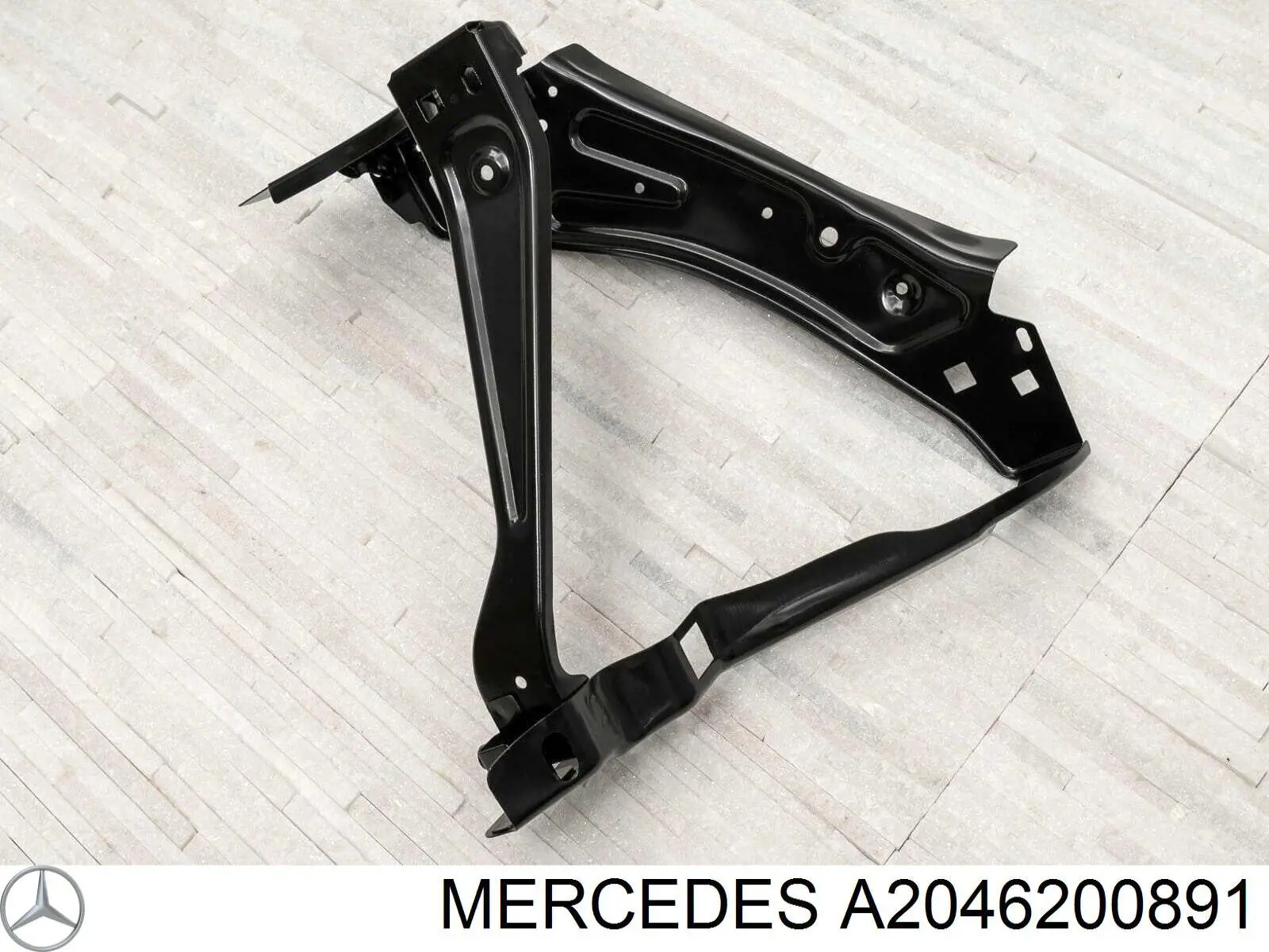 Soporte derecho del radiador (panel de montaje para faros) Mercedes A2046200891 precio, desde 68,22 EUR