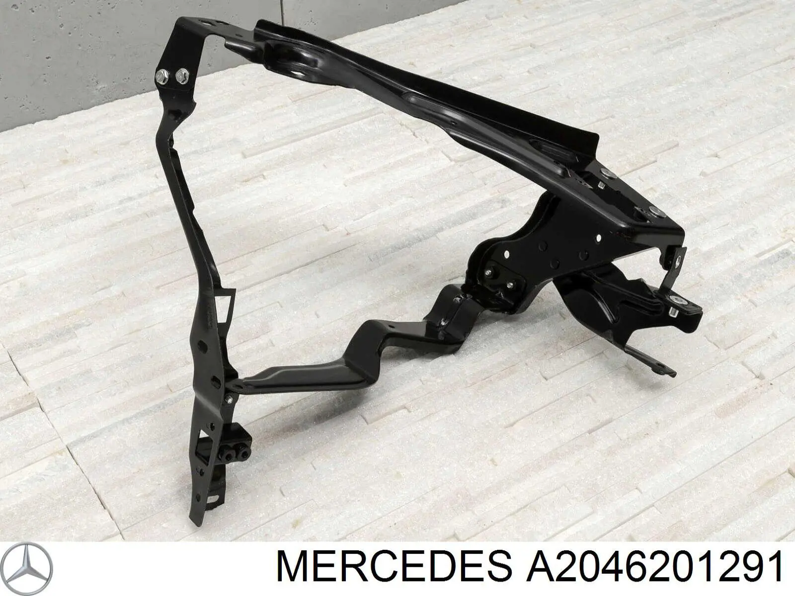 Soporte derecho del radiador (panel de montaje para faros) Mercedes A2046201291 precio, desde 59,24 EUR