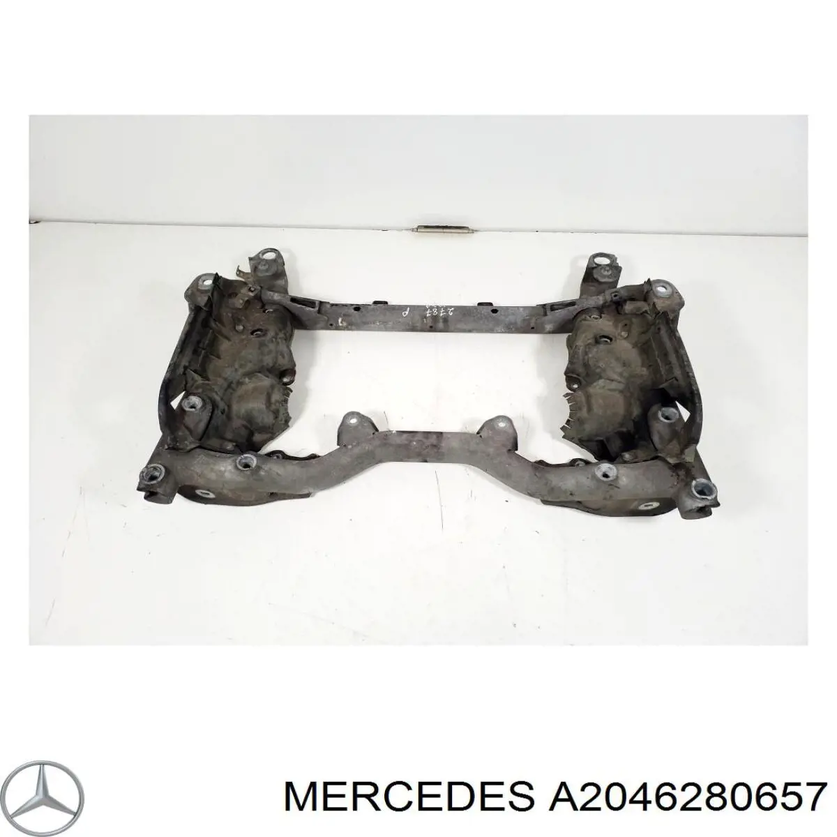 A2046280657 Mercedes subchasis delantero soporte motor