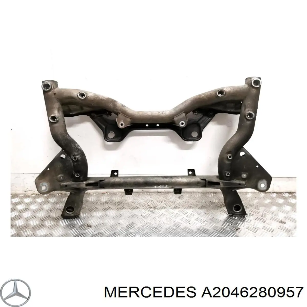 Subchasis delantero soporte motor Mercedes A2046280957 precio, desde 344,12 EUR