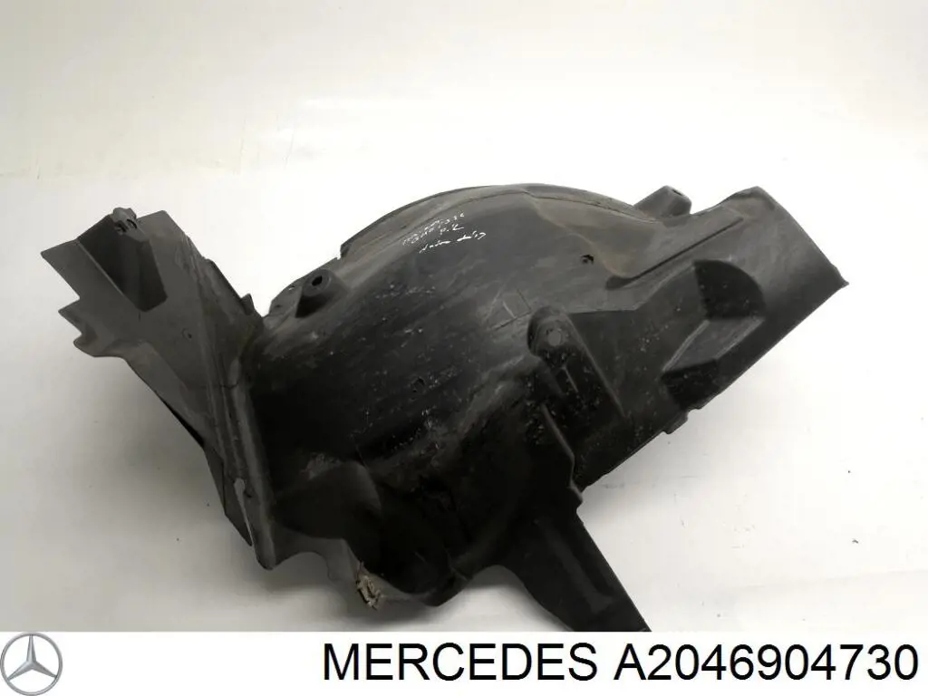 Paso de rueda delantero izquierdo trasero Mercedes A2046904730 precio, desde 23,84 EUR