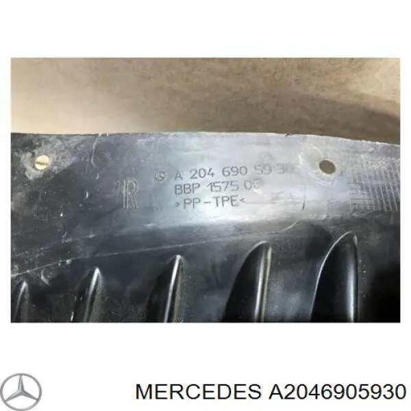 Guardalodos interior delantero derecho Mercedes A2046905930 precio, desde 32,01 EUR
