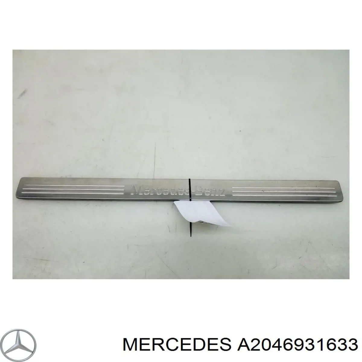 Revestimiento derecho del compartimiento de equipaje A2046931633 Mercedes