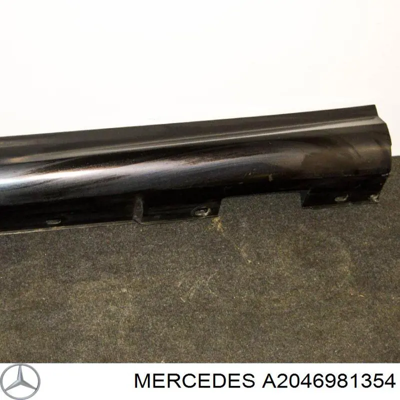 2046981354 Mercedes