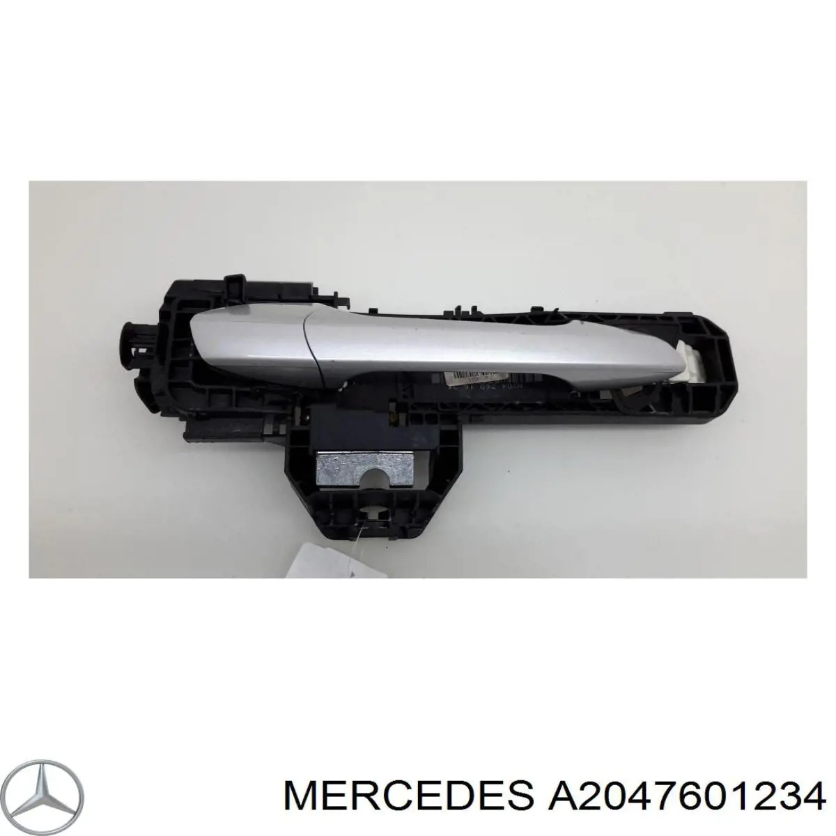 A2047601234 Mercedes Soporte de manija exterior de puerta delantera derecha