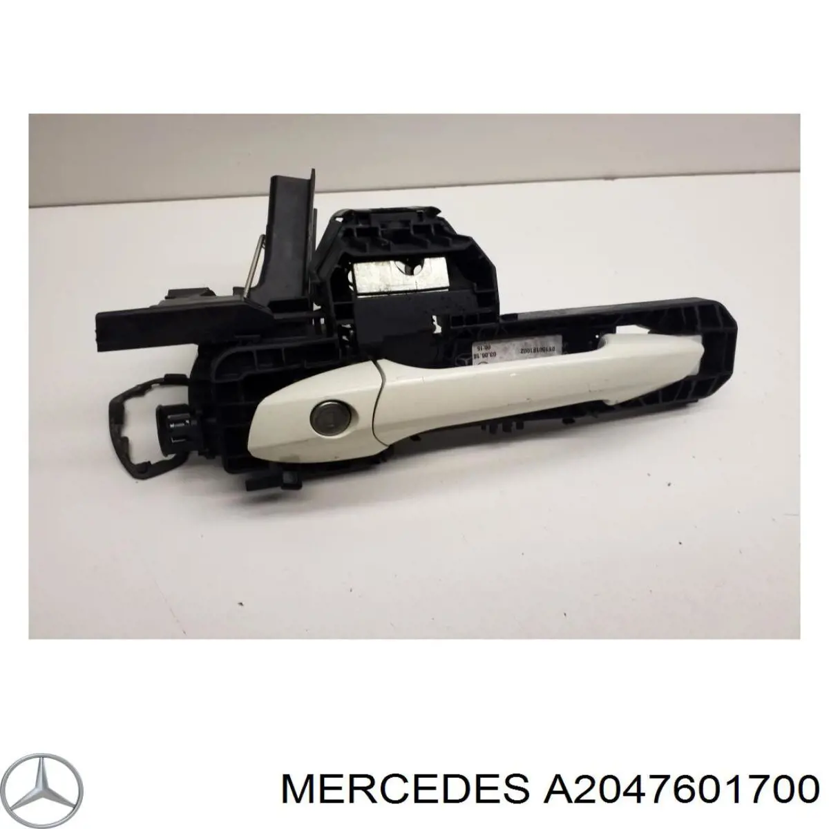 Soporte de manija exterior de puerta delantera izquierda Mercedes A2047601700 precio, desde 39,20 EUR