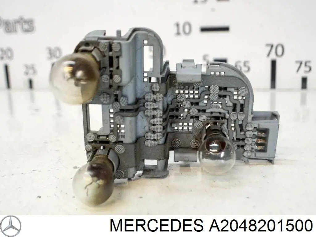Placa de contacto de luz trasera Mercedes A2048201500 precio, desde 49,43 EUR