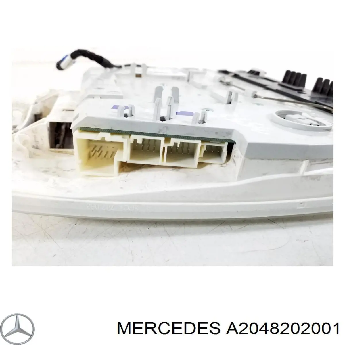 Luz de techo interior (cabina) A2048202001 Mercedes