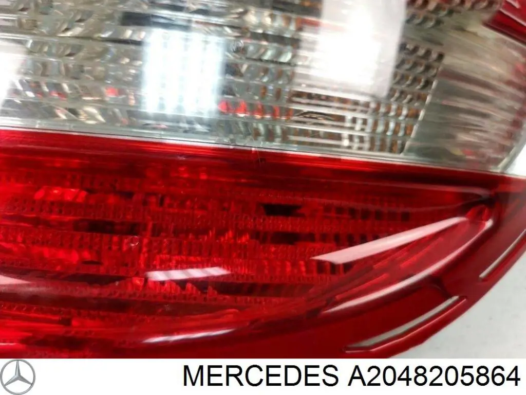 A2048205864 Mercedes piloto posterior derecho