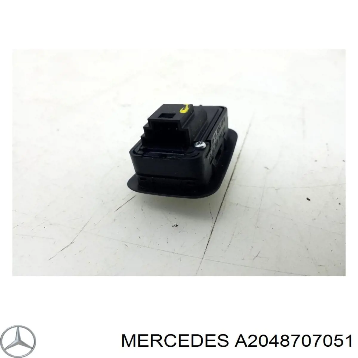 2048707051 Mercedes