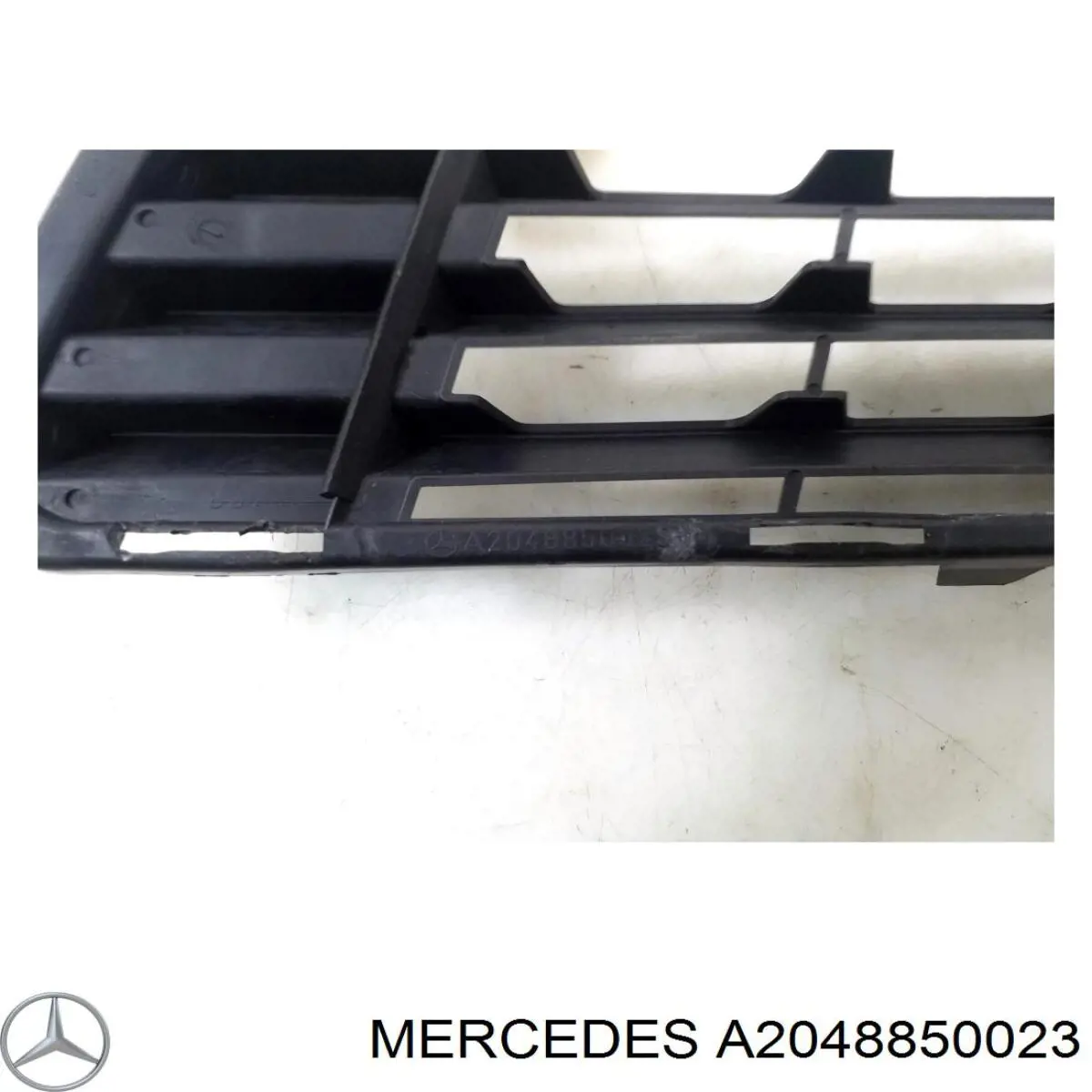 Comprar A2048850023 Mercedes Rejilla central del parachoques delantero