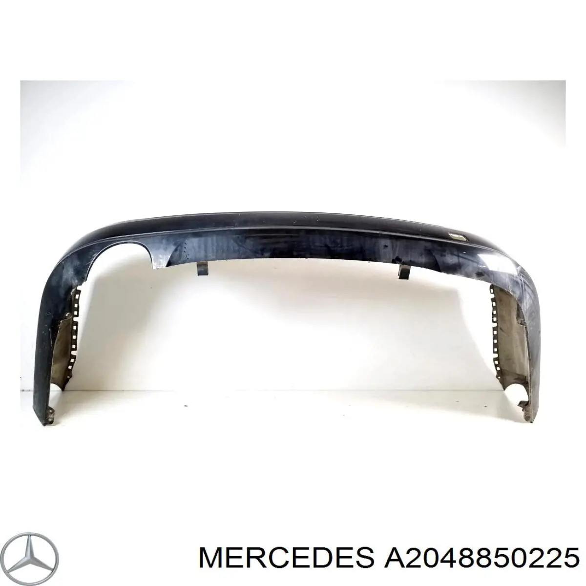 A2048850225 Mercedes Defensa trasero