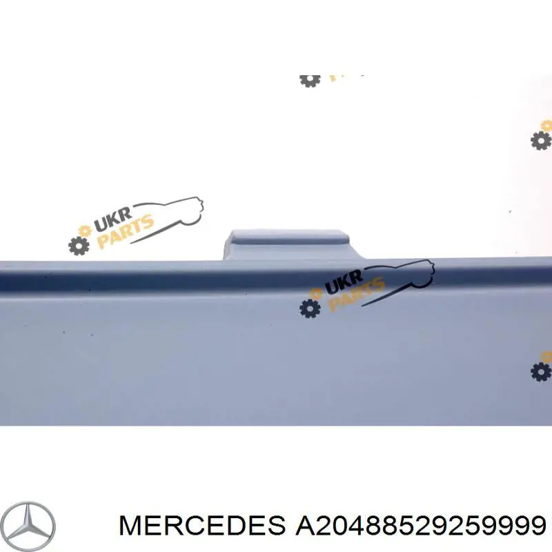 2048852925 Mercedes parachoques trasero