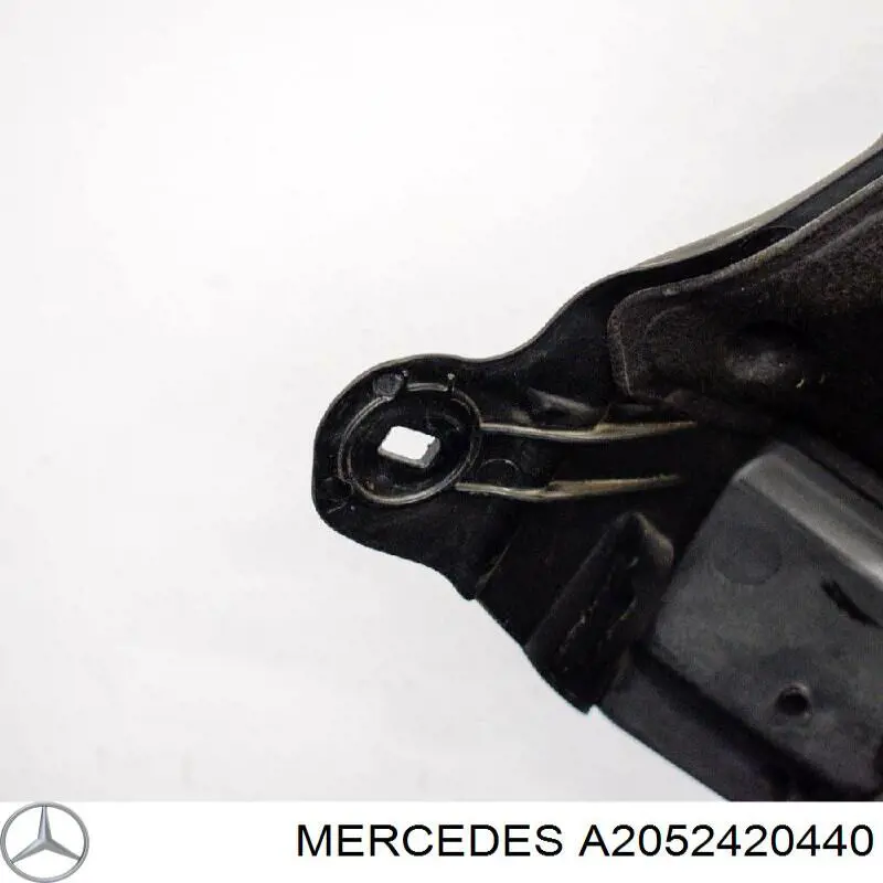 Soporte de cojín de la caja de cambios Mercedes A2052420440 precio, desde 67,50 EUR