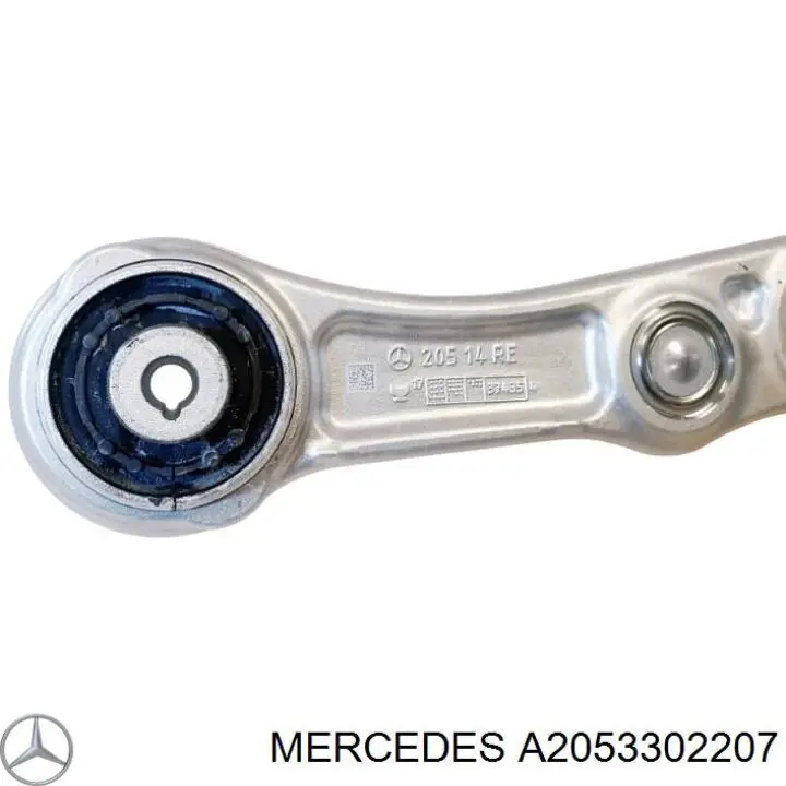 Brazo inferior derecho de la suspensión delantera A2053302207 Mercedes