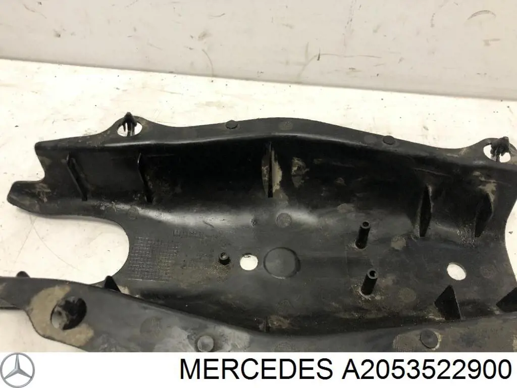 Protección inferior trasera del brazo de suspensión Mercedes A2053522900 precio, desde 28,81 EUR
