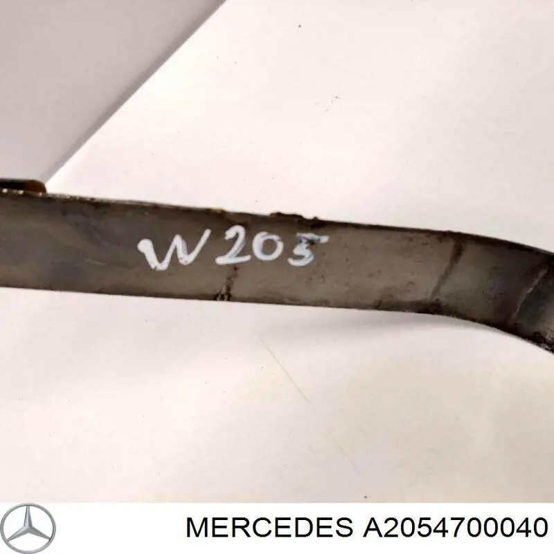 Soporte del tanque de combustible Mercedes A2054700040 precio, desde 84,55 EUR