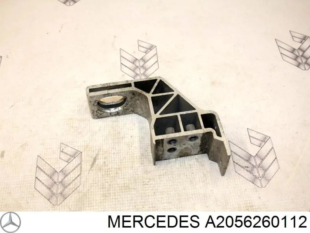 Soporte de parachoques delantero Mercedes A2056260112 precio, desde 37,60 EUR