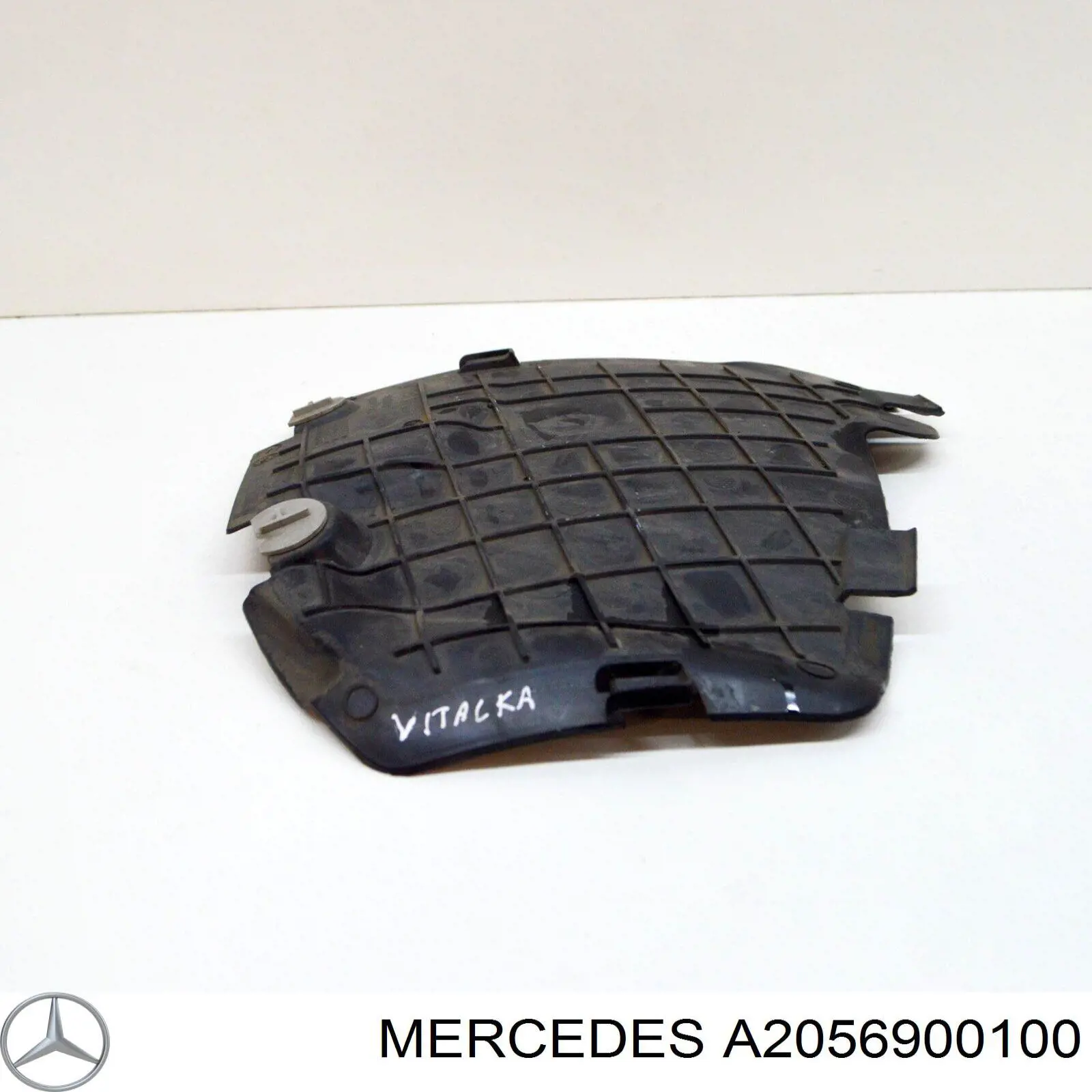 Tapa de guardabarros delantero izquierdo Mercedes A2056900100 precio, desde 9,67 EUR