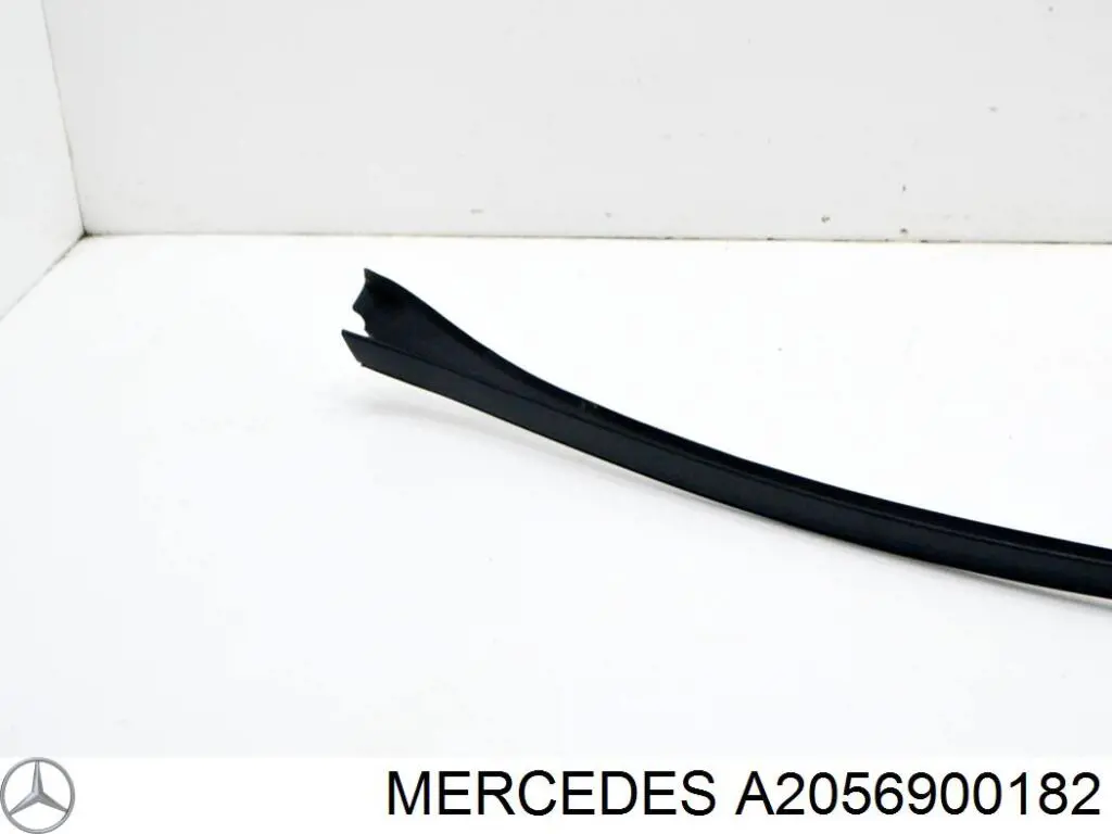 Moldura de techo izquierda A2056900182 Mercedes