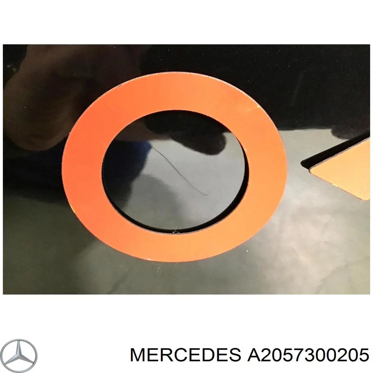 Puerta trasera derecha A2057300205 Mercedes