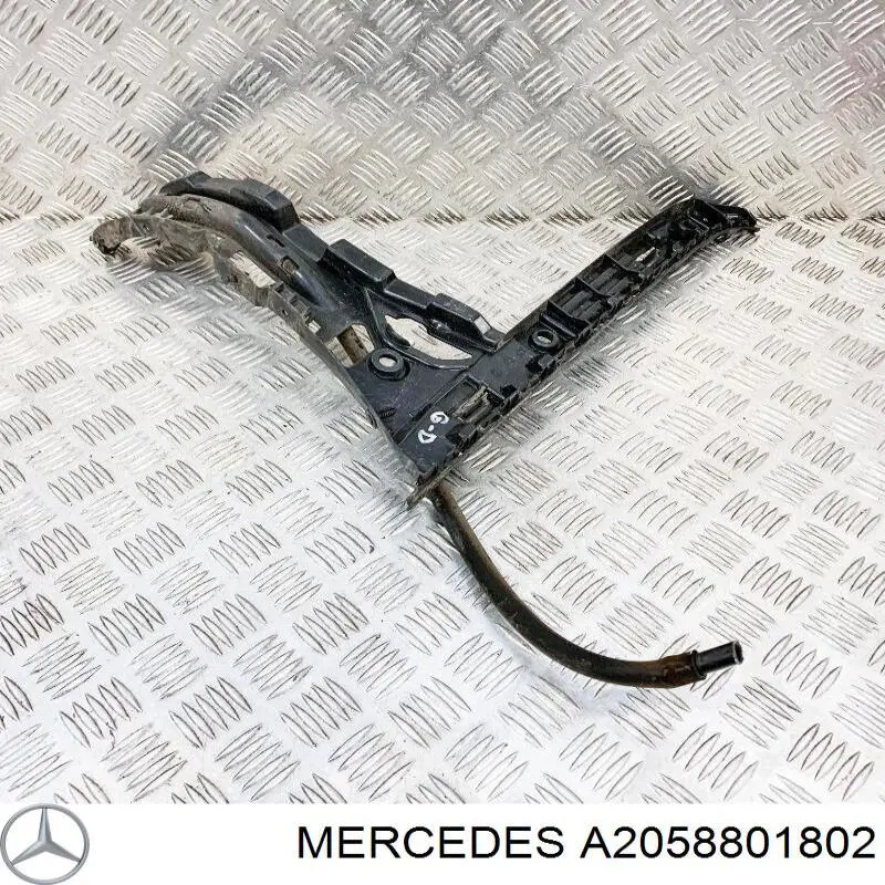 Guía derecha del parachoques trasero Mercedes A2058801802 precio, desde 21,88 EUR