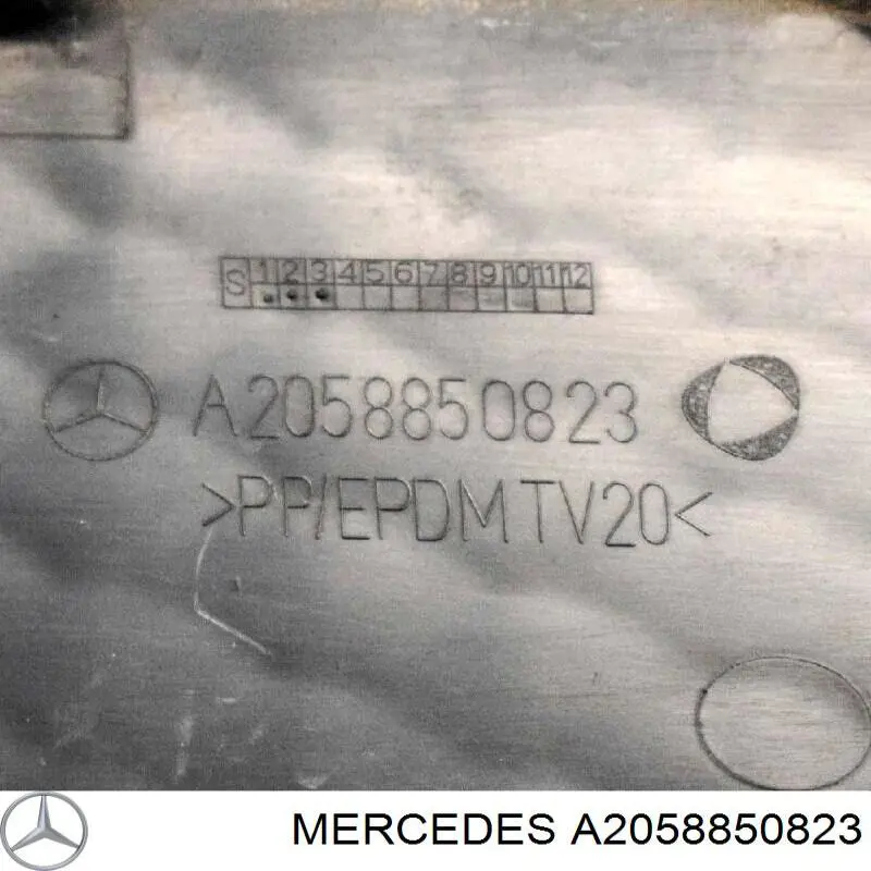 A2058850823 Mercedes Tapa de rejilla de faro antiniebla delantero derecho