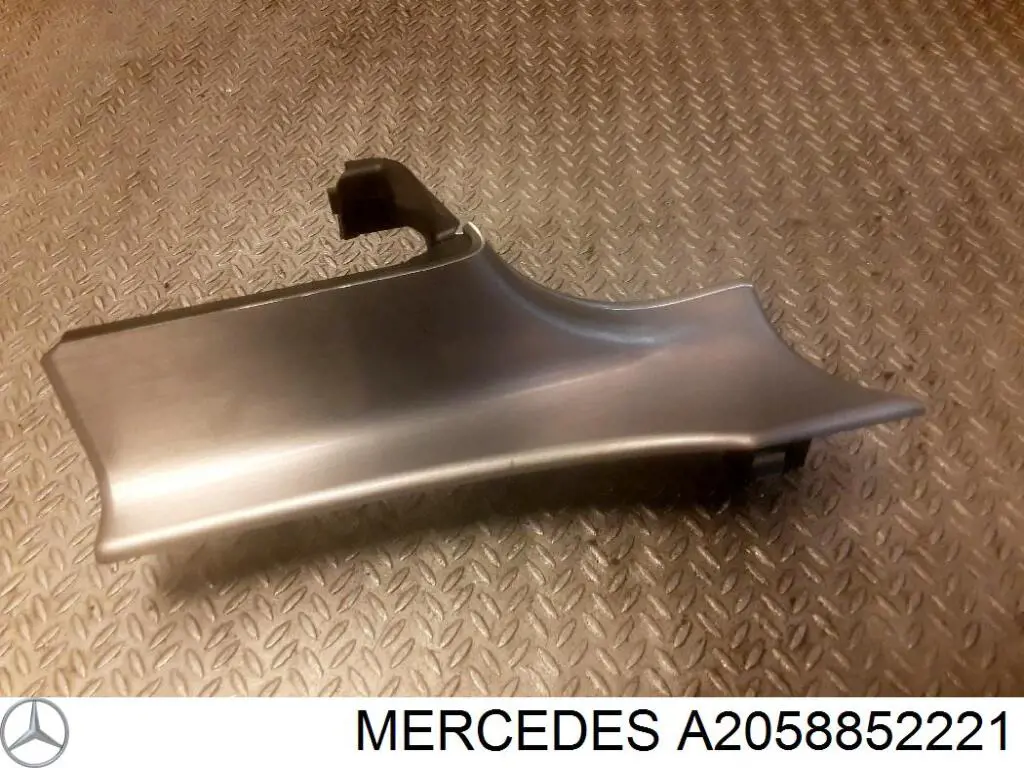 Moldura izquierda del parachoques trasero Mercedes A2058852221 precio, desde 103,90 EUR