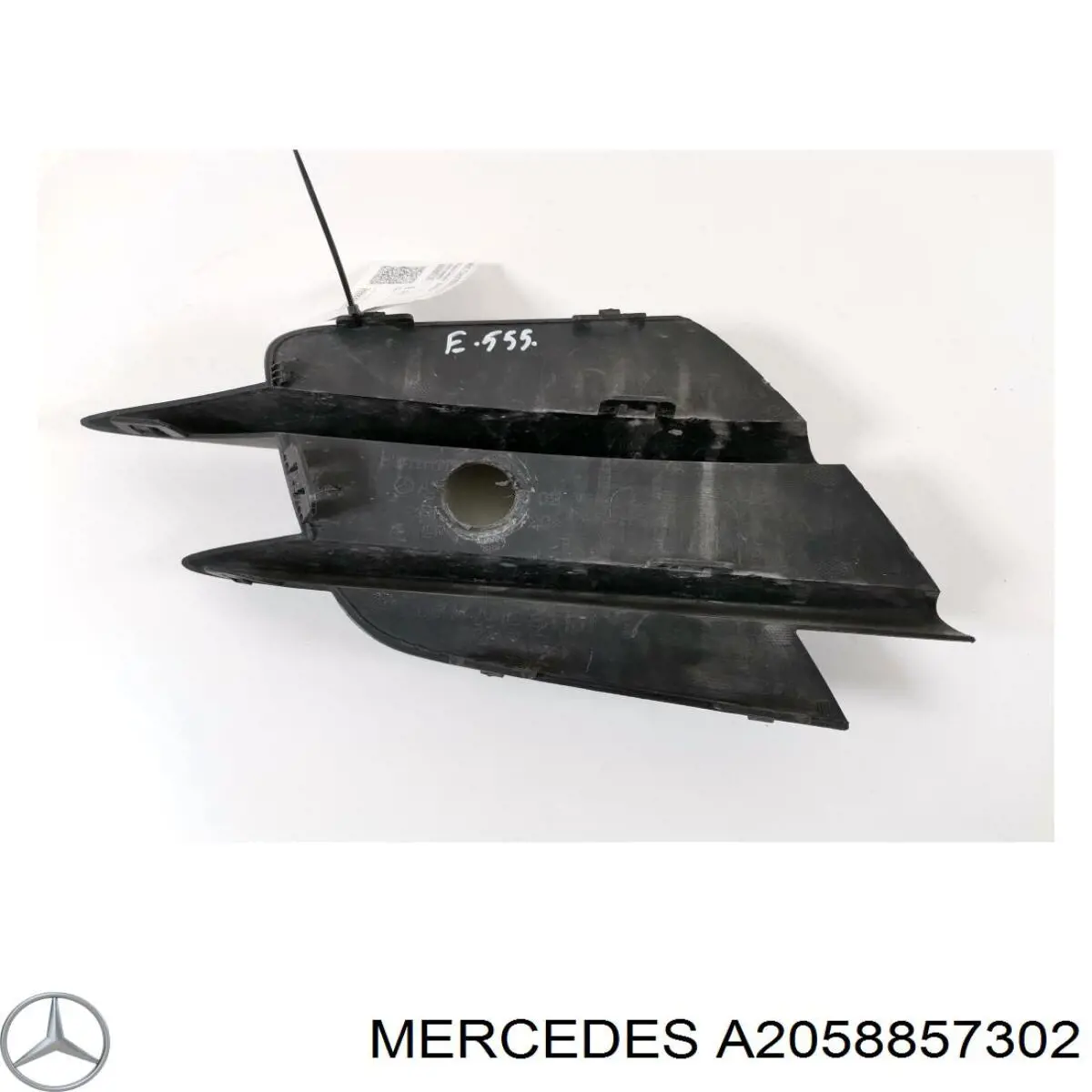 2058857302 Mercedes rejilla de antinieblas delantera derecha