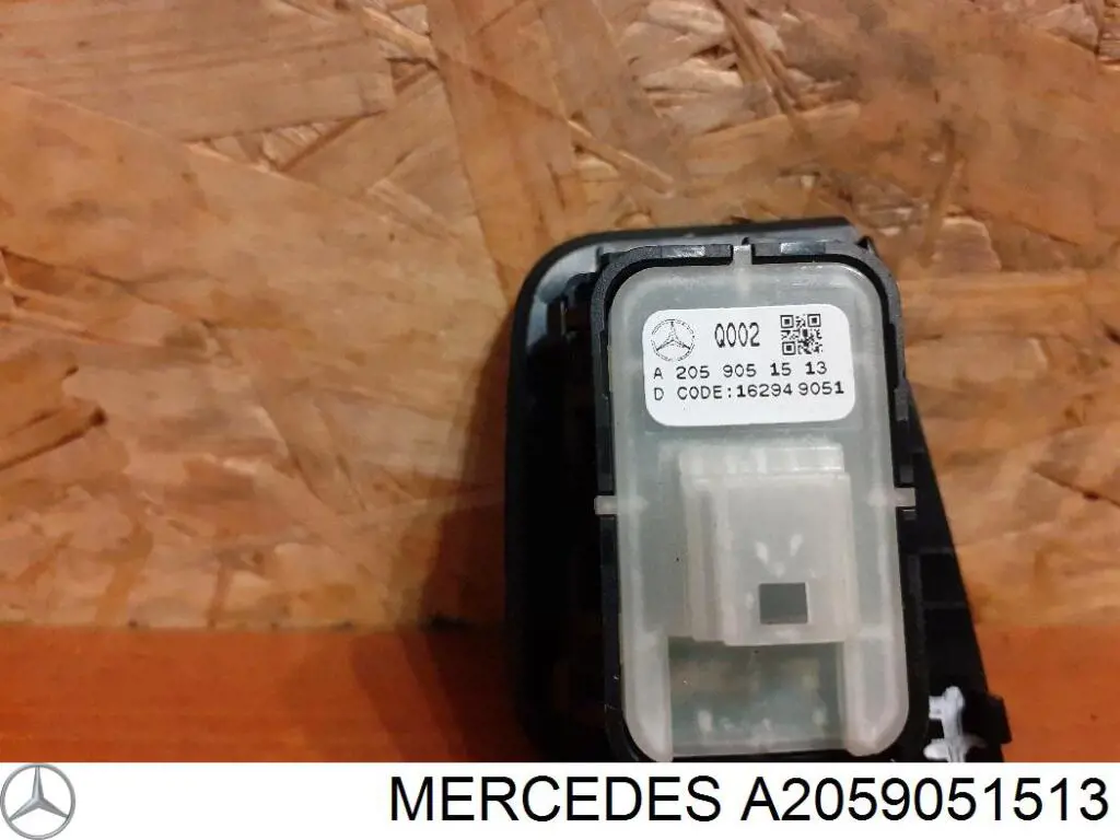Unidad de control de elevalunas delantero derecho A2059051513 Mercedes